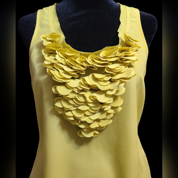 New York & company size XS chartreuse top - Picture 7 of 11